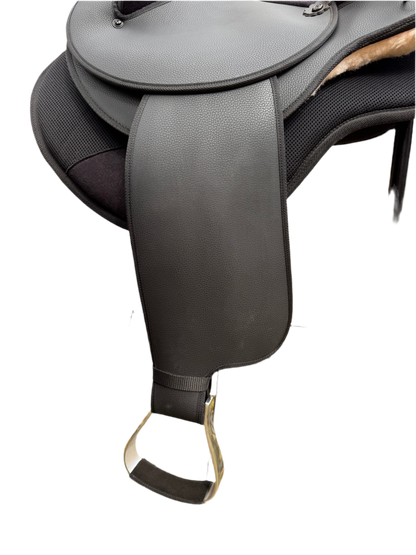 “The Trail” Synthetic Halfbreed Saddle